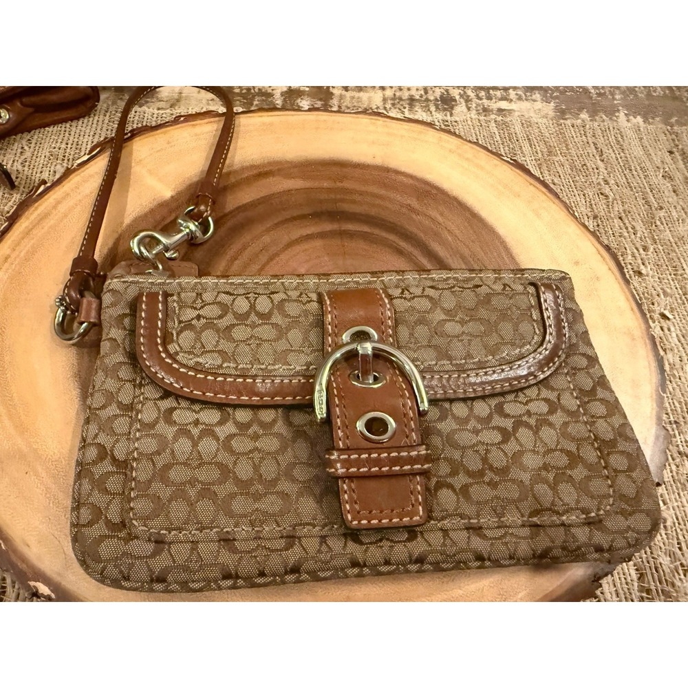 Vintage Coach Mini Soho Jacquard Canvas Buckle Clutch Wristlet Wallet Brown